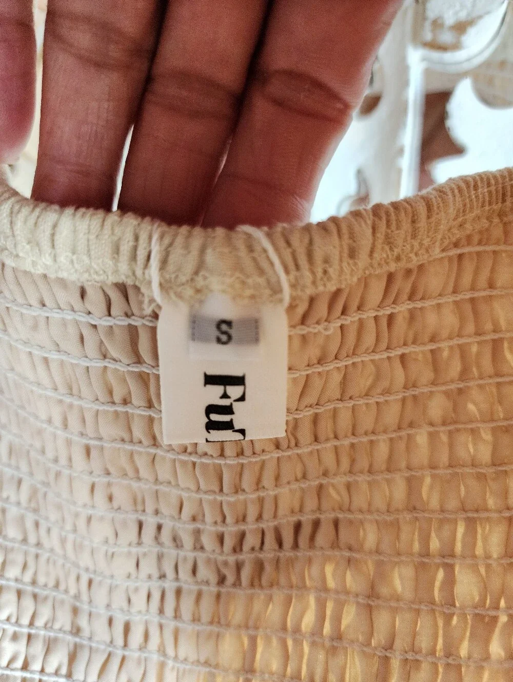 FUTARIO BOHEMIAN COTTON-LINEN SMOKED CROP HALTER TOP V-NECK SIZE SMALL - Picture 10 of 13